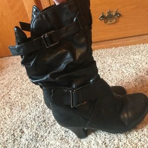 Black heeled slouch boots